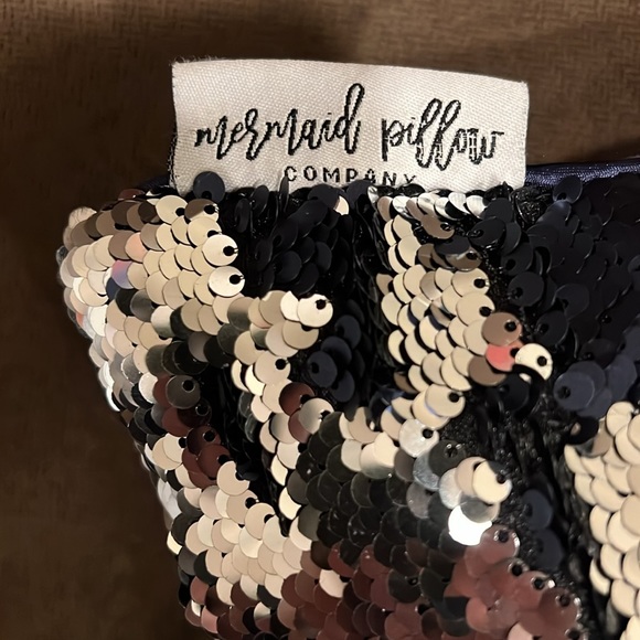 Fun pillow - Picture 3 of 6